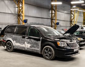 Кузовной ремонт, локальная покраска дверей в центре RRV в Санкт-Петербурге