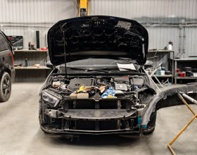 Ремонт и покраска бампера Mercedes-Benz в центре малярно - кузовных работ RRV в Санкт-Петербурге